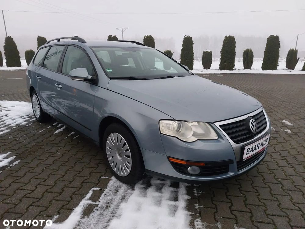 Volkswagen Passat 1.6 Comfortline Family - 5