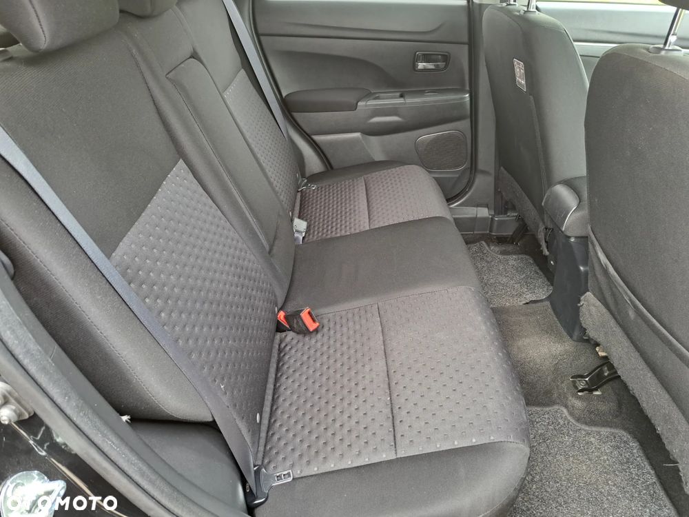 Mitsubishi ASX - 13