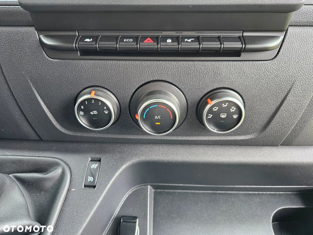 Renault Master L2H2 2.3dCi 136KM - 24