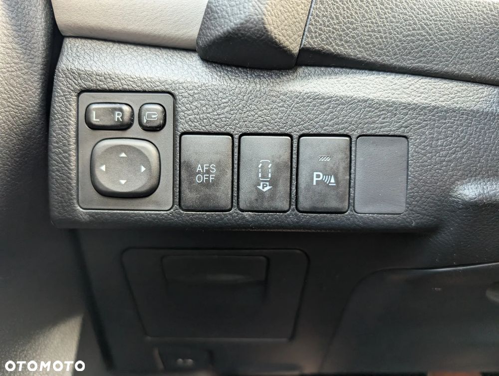 Toyota Auris - 13