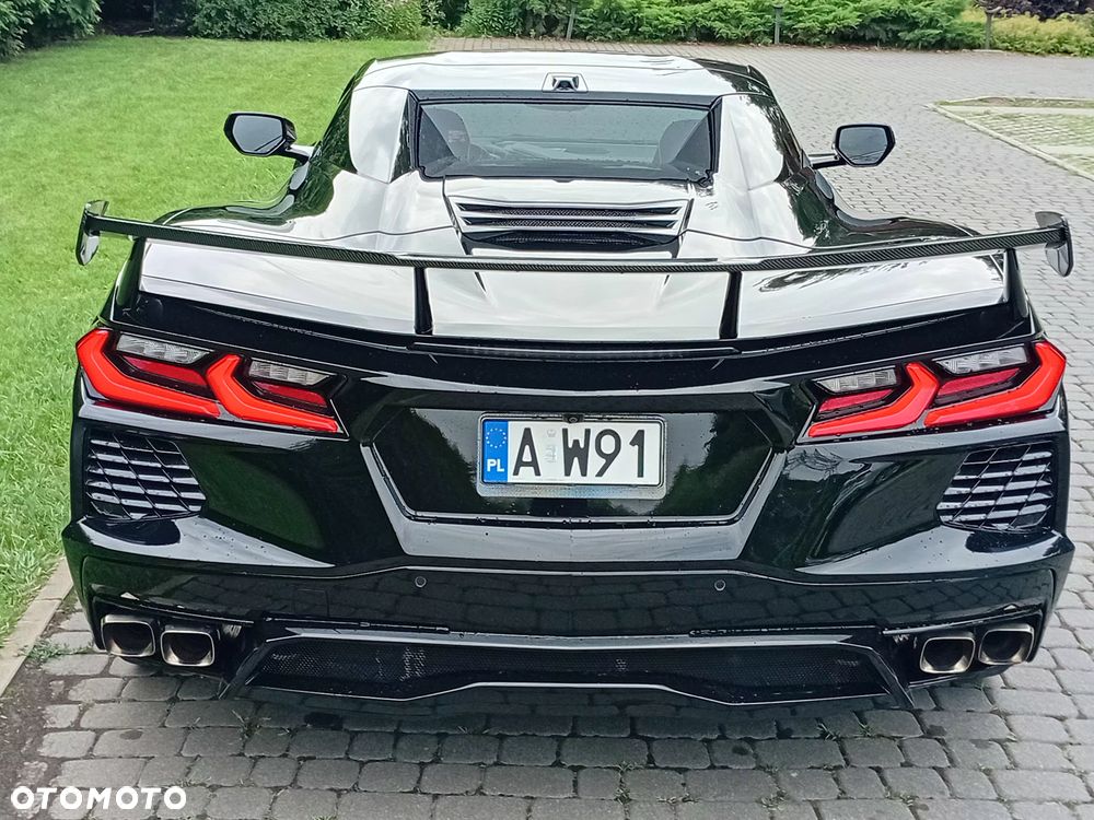 Chevrolet Corvette - 33