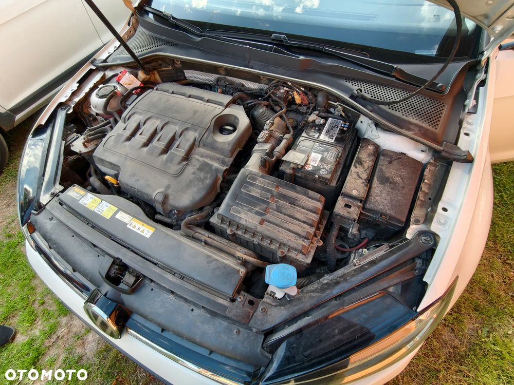 Volkswagen Golf 1.6 TDI BMT Comfortline - 37