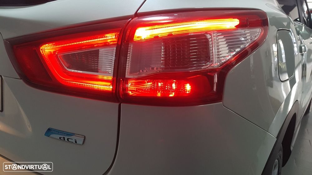 Nissan Qashqai 1.5 dCi N-Connecta - 21