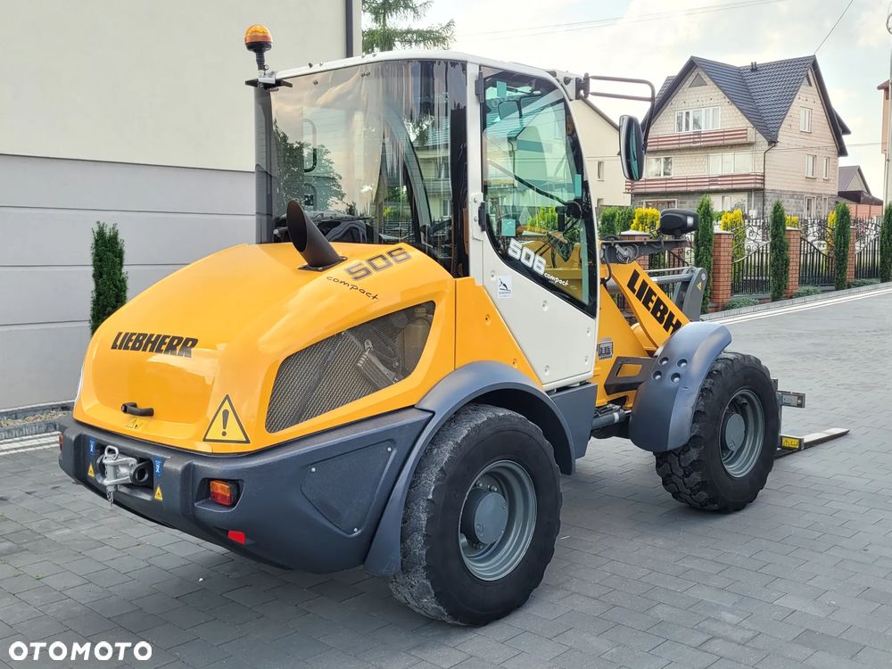 Liebherr L 506C / łyżka otwierana + widły / 1300h / model 2019 / - 18