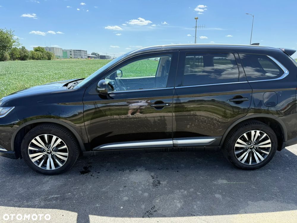 Mitsubishi Outlander 2.0 Instyle + 4WD CVT - 4