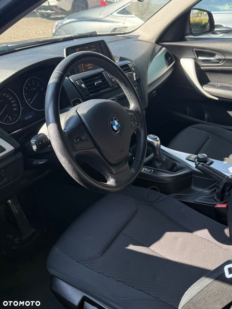 BMW Seria 1 114i - 2