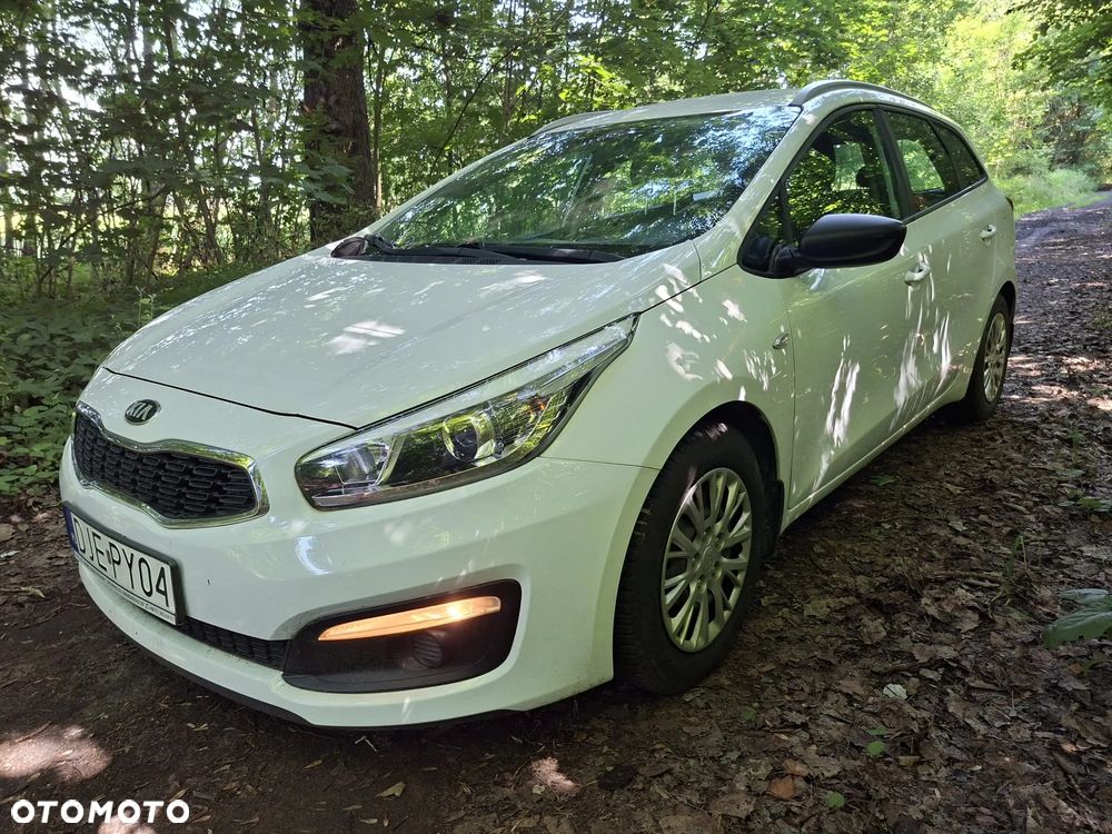 Kia Ceed 1.4 L - 3
