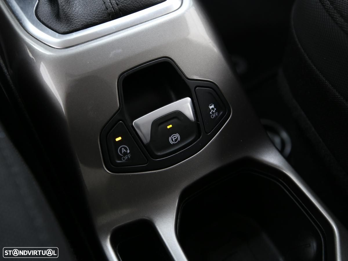Jeep Renegade - 16