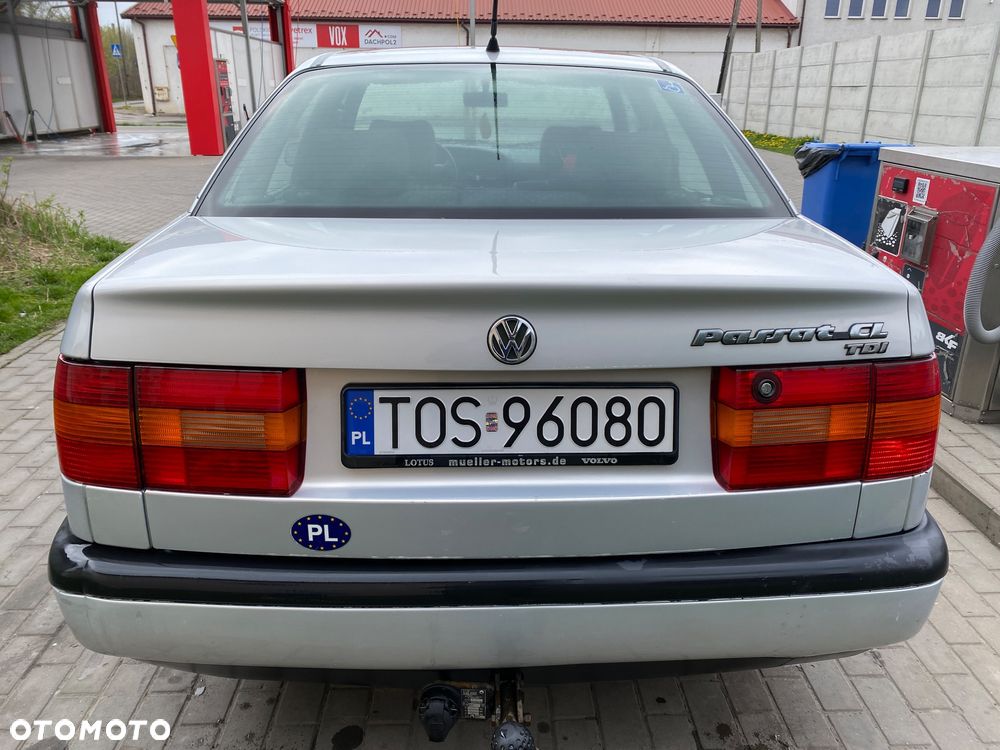 Volkswagen Passat 1.9 TDI GL - 5