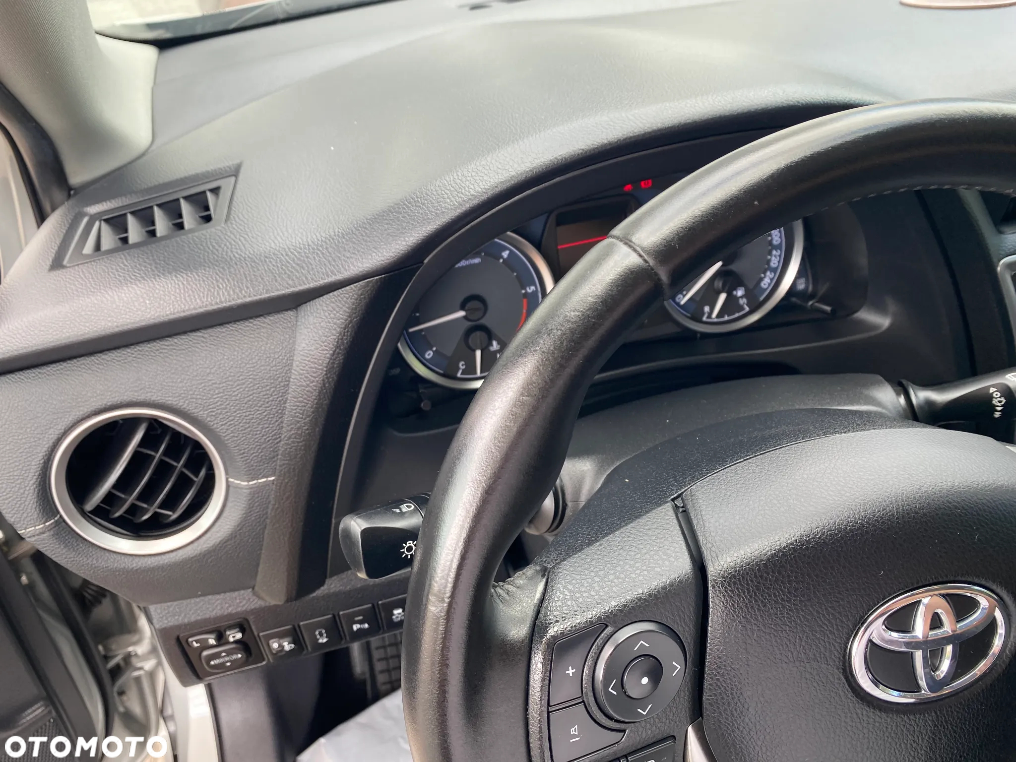 Toyota Auris - 21