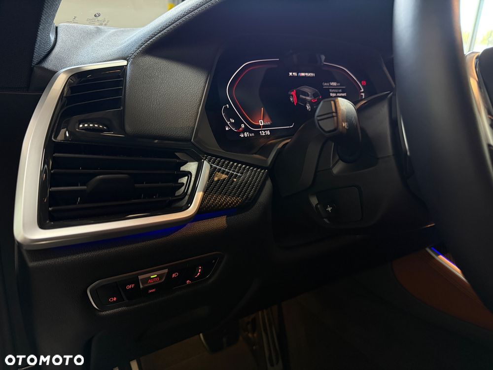 BMW X5 M M50i - 23