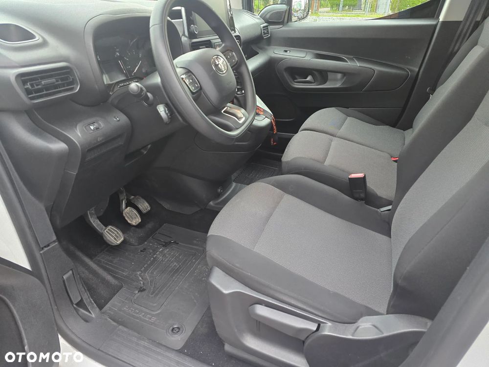 Toyota Proace City - 24
