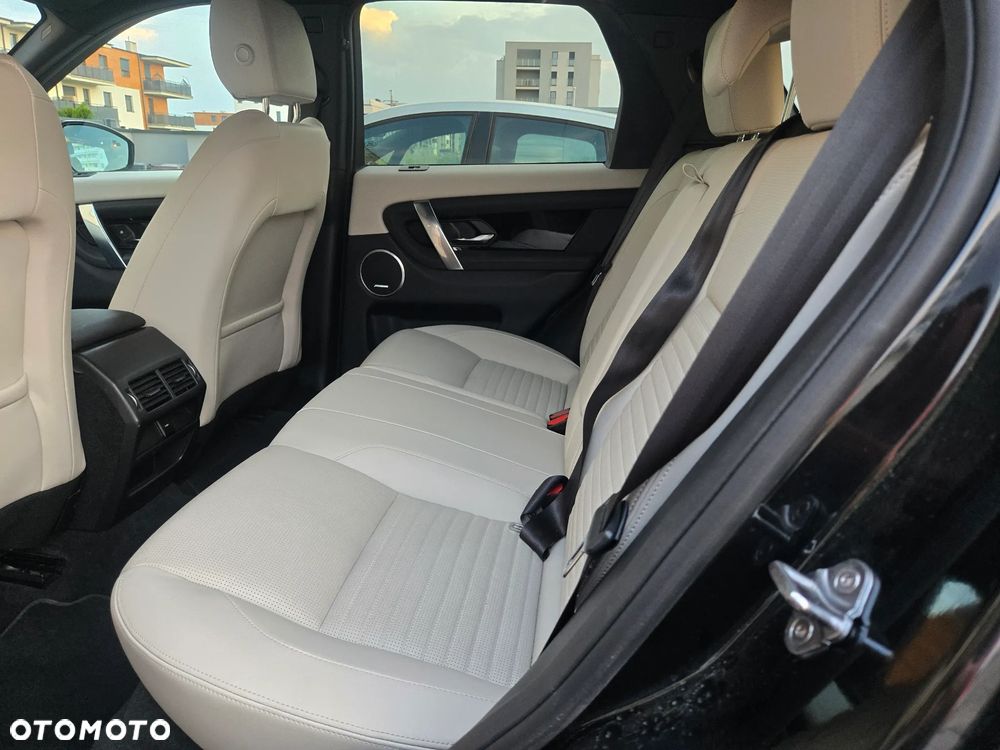 Land Rover Discovery Sport 2.0 P200 mHEV HSE - 8