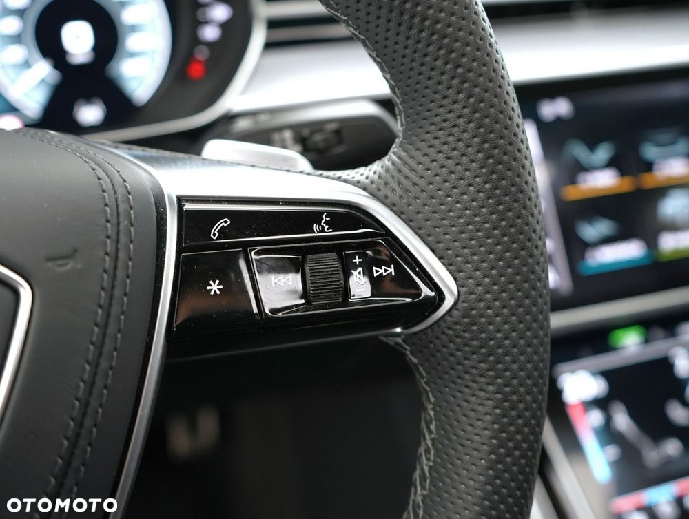 Audi A8 - 17