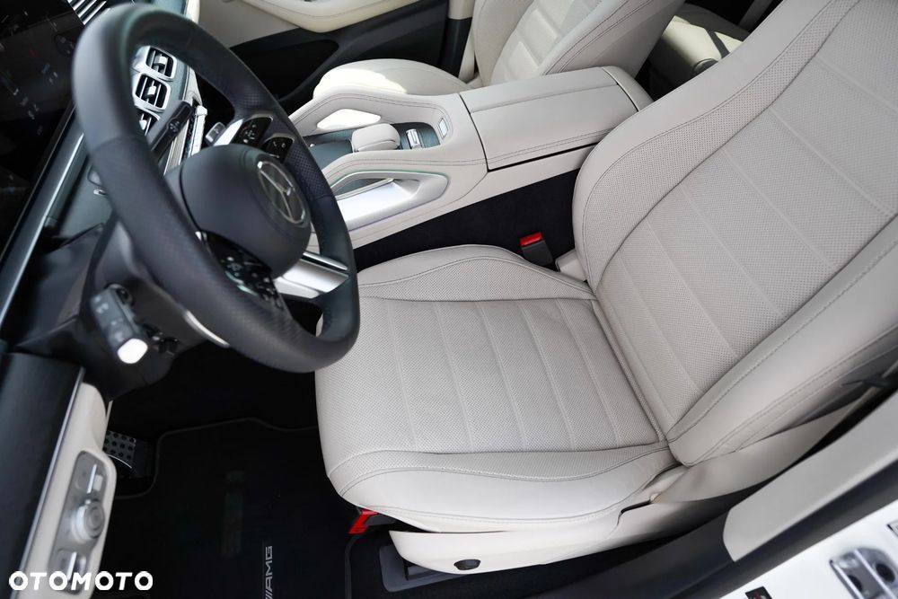 Mercedes-Benz GLS - 19