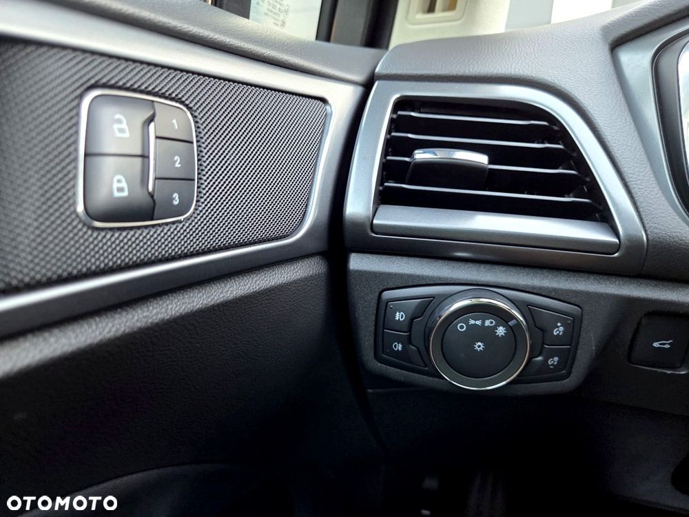 Ford Mondeo 2.0 TDCi STart-Stopp PowerShift-Aut Titanium - 32