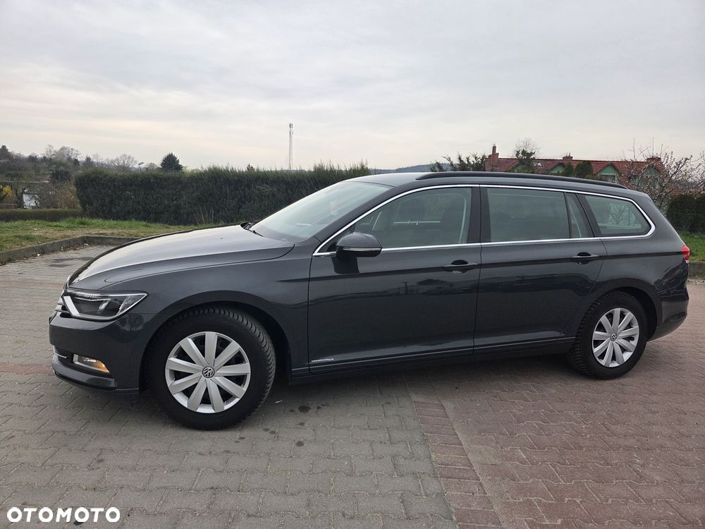 Volkswagen Passat 2.0 TDI SCR (BlueMotion Technology) Comfortline - 1