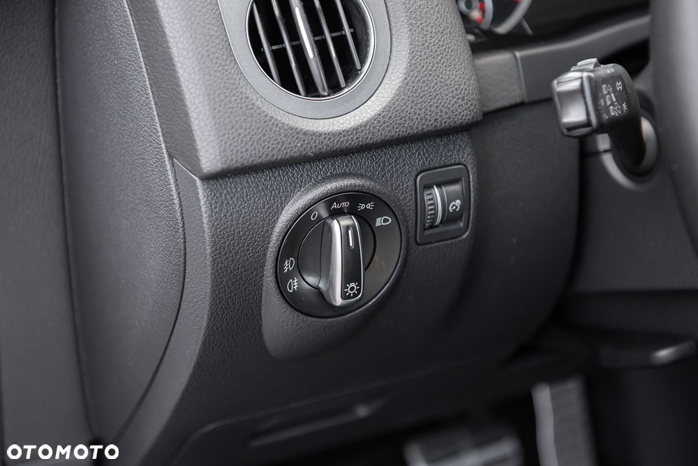 Volkswagen Tiguan 2.0 TDI 4Mot R-Style DSG - 17