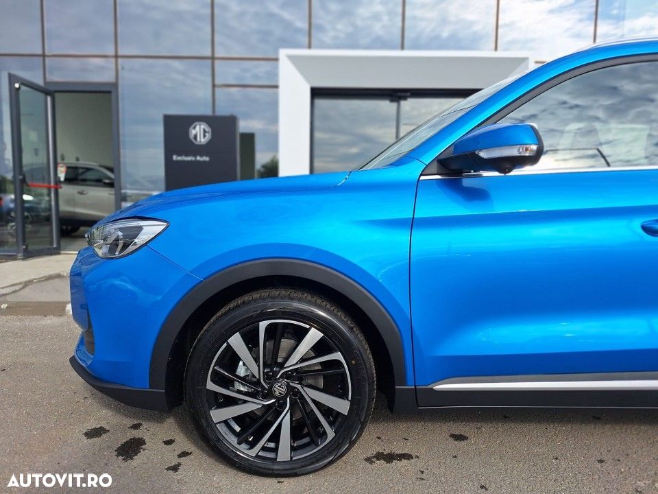 MG ZS HEV - 15
