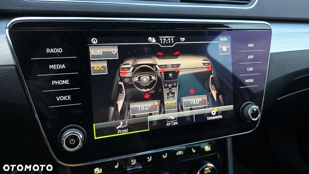 Skoda Superb 2.0 TSI Style DSG - 33