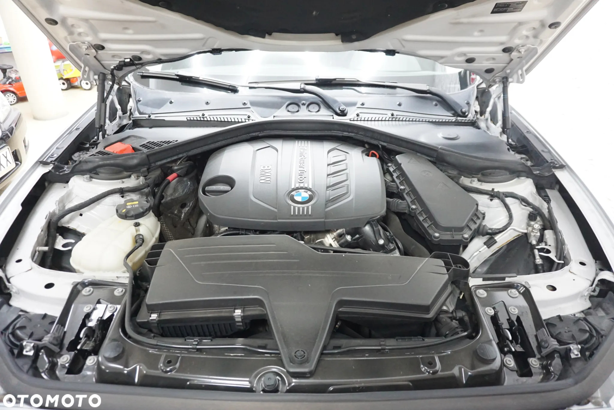 BMW Seria 1 114d - 14