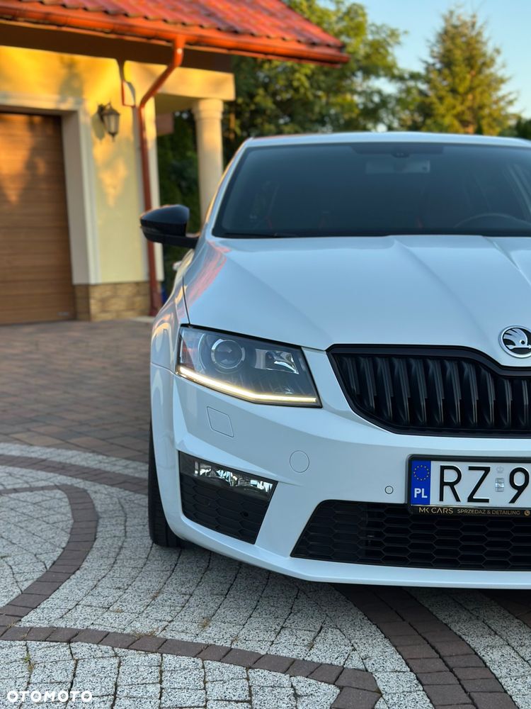 Skoda Octavia 2.0 TSI RS DSG - 6