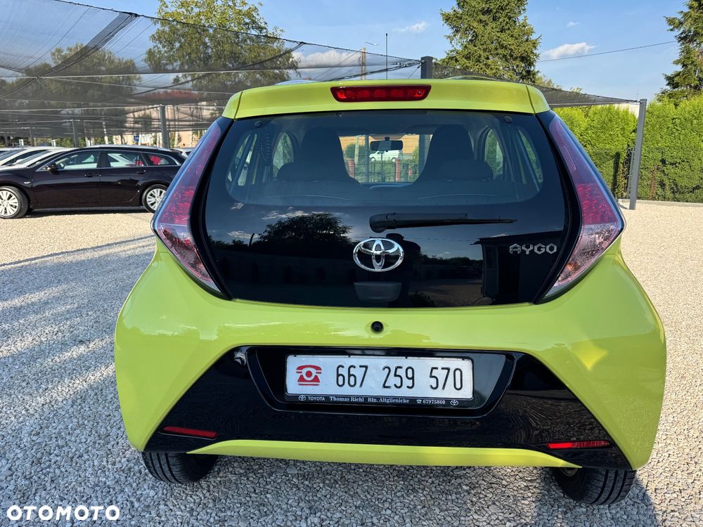 Toyota Aygo x mit x-business Paket - 9