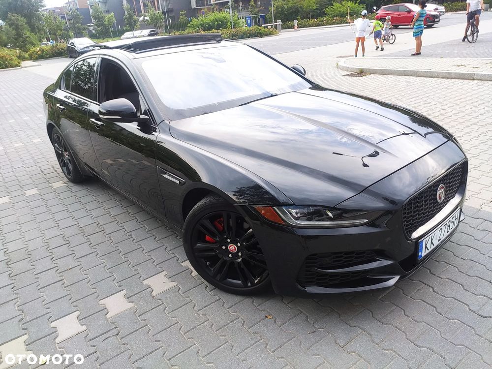 Jaguar XE P250 S - 10