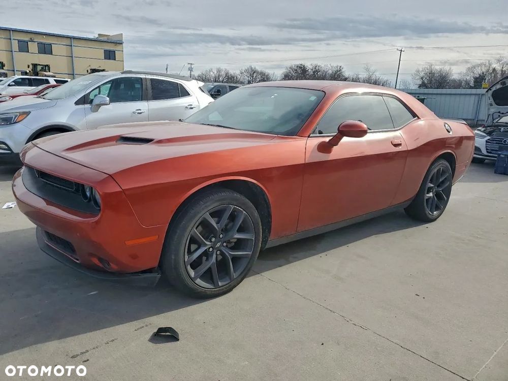 Dodge Challenger - 1