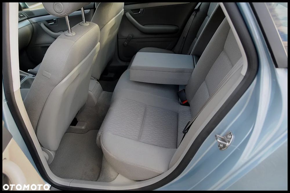 Audi A4 Limousine - 26