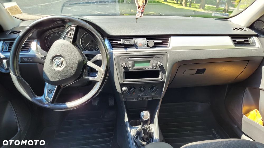 Skoda RAPID 1.2 TSI Ambition - 8