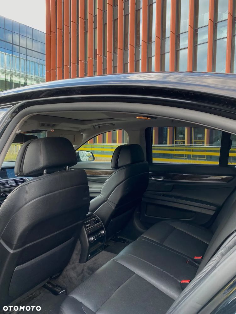 BMW Seria 7 - 9