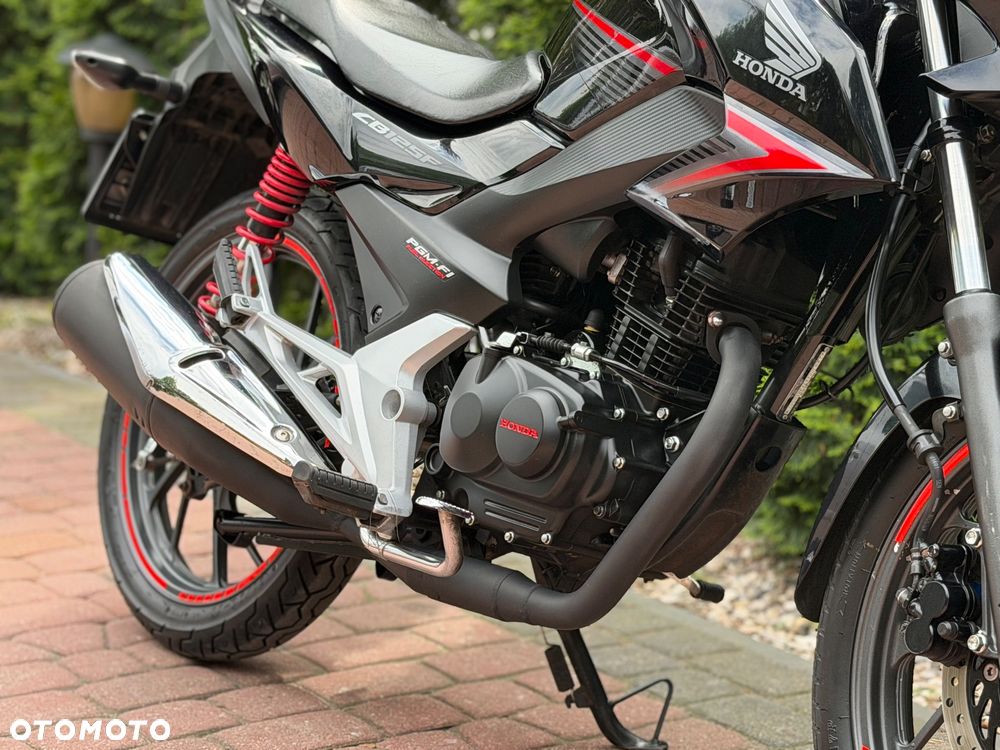 Honda CB - 12