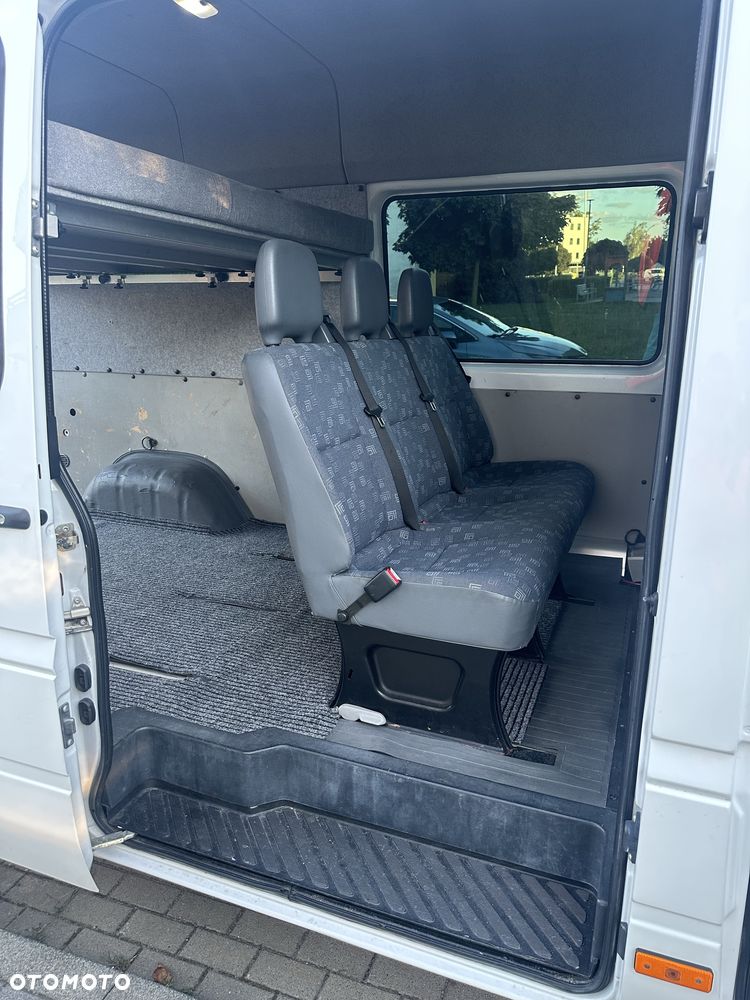 Mercedes-Benz Sprinter - 8