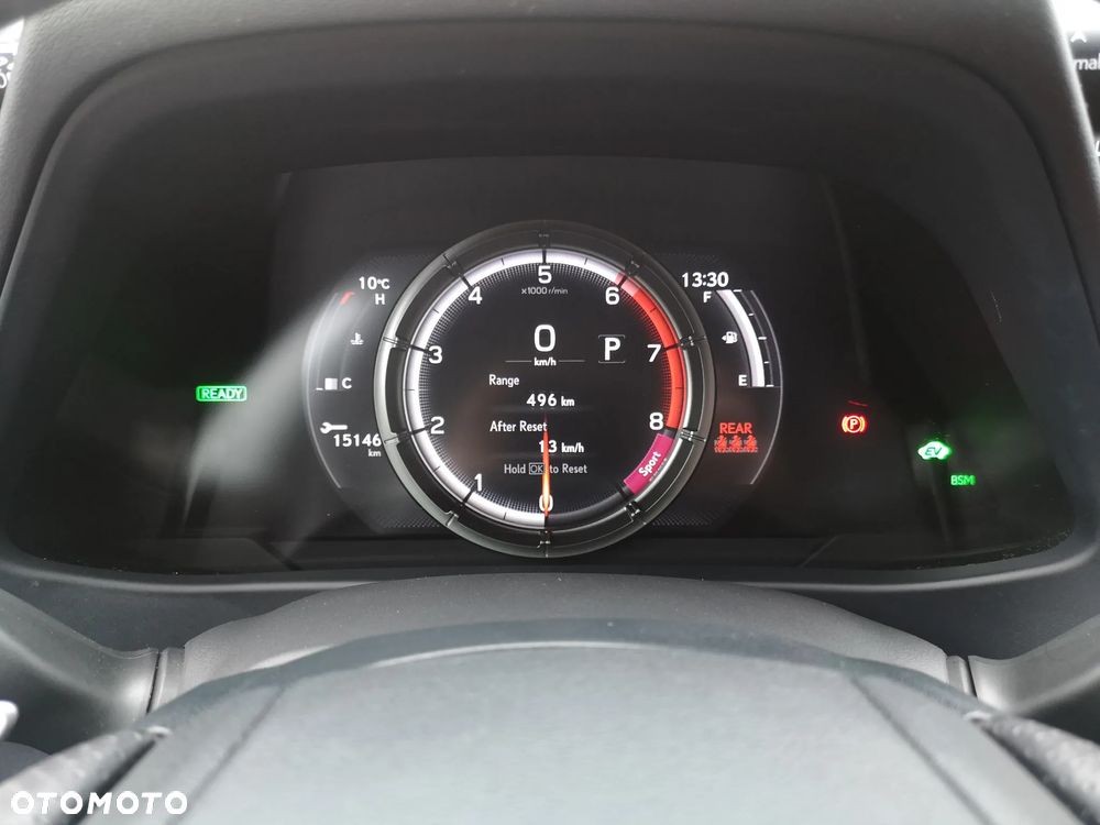 Lexus UX - 15