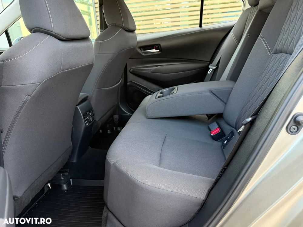 Toyota Corolla - 15