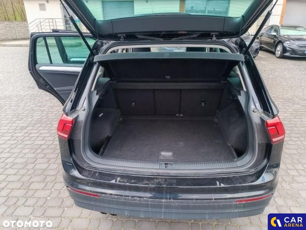 Volkswagen Tiguan - 26