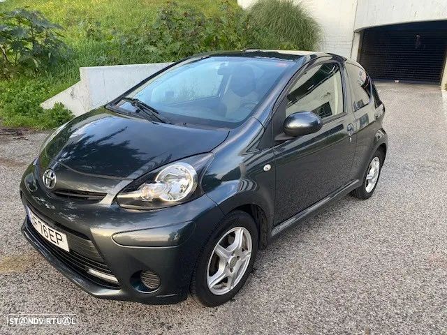 Toyota Aygo 1.0 - 1