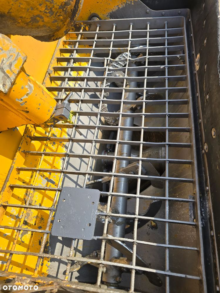 Mercedes-Benz AROCS - 10