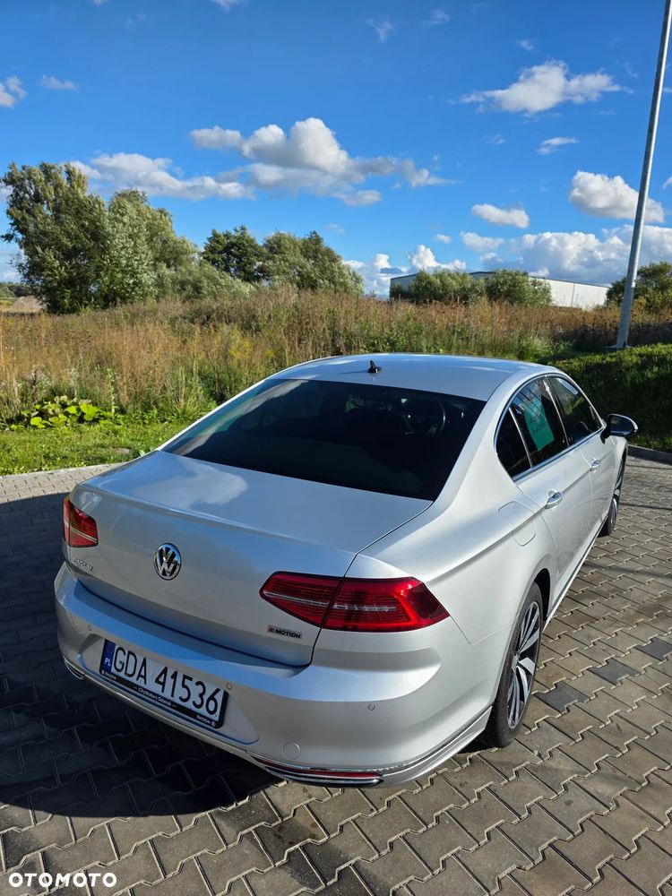 Volkswagen Passat 2.0 TSI 4Mot Highline DSG - 28
