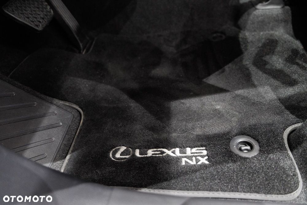 Lexus NX 350h Prestige AWD - 33