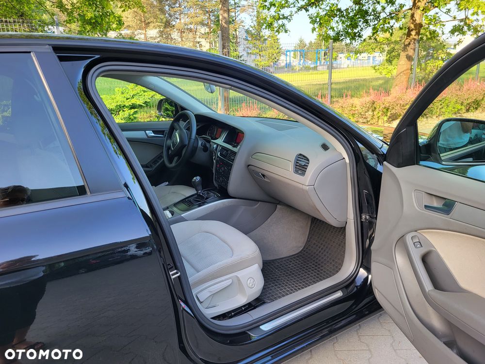 Audi A4 Limousine 2.0 TDI DPF Ambiente - 10