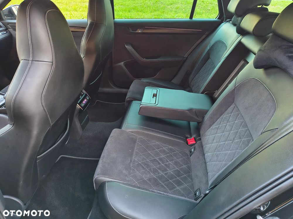 Skoda Superb 2.0 TDI SCR Sportline DSG - 7