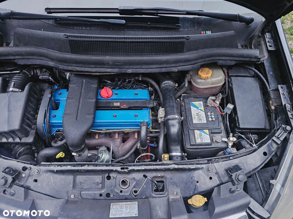 Opel Zafira 2.0 T Sport - 6