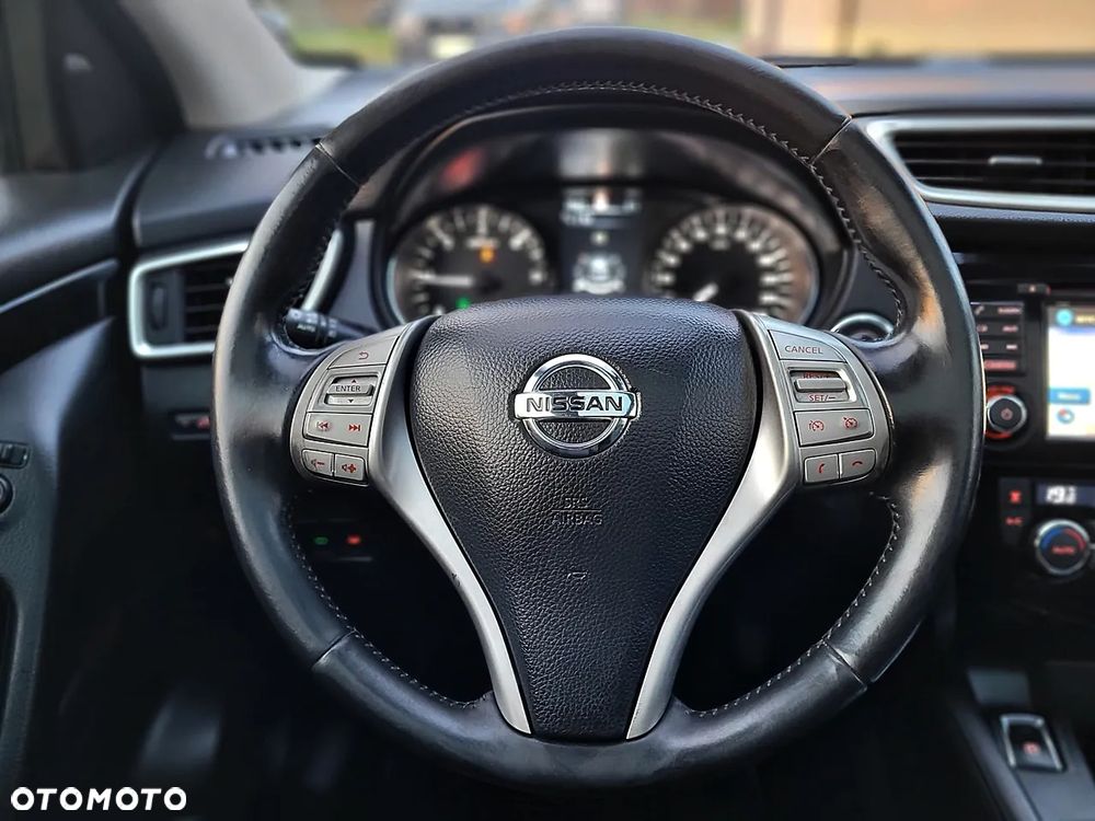 Nissan Qashqai 1.6 dCi Xtronic TEKNA+ - 17
