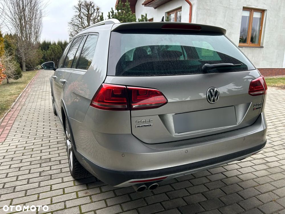 Volkswagen Golf Alltrack - 2