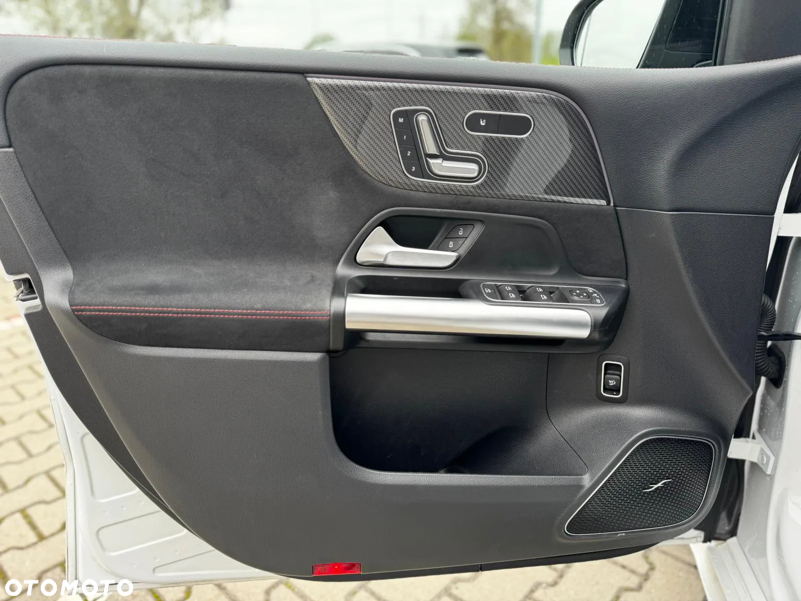 Mercedes-Benz Klasa B 220 d AMG Line 8G-DCT - 27