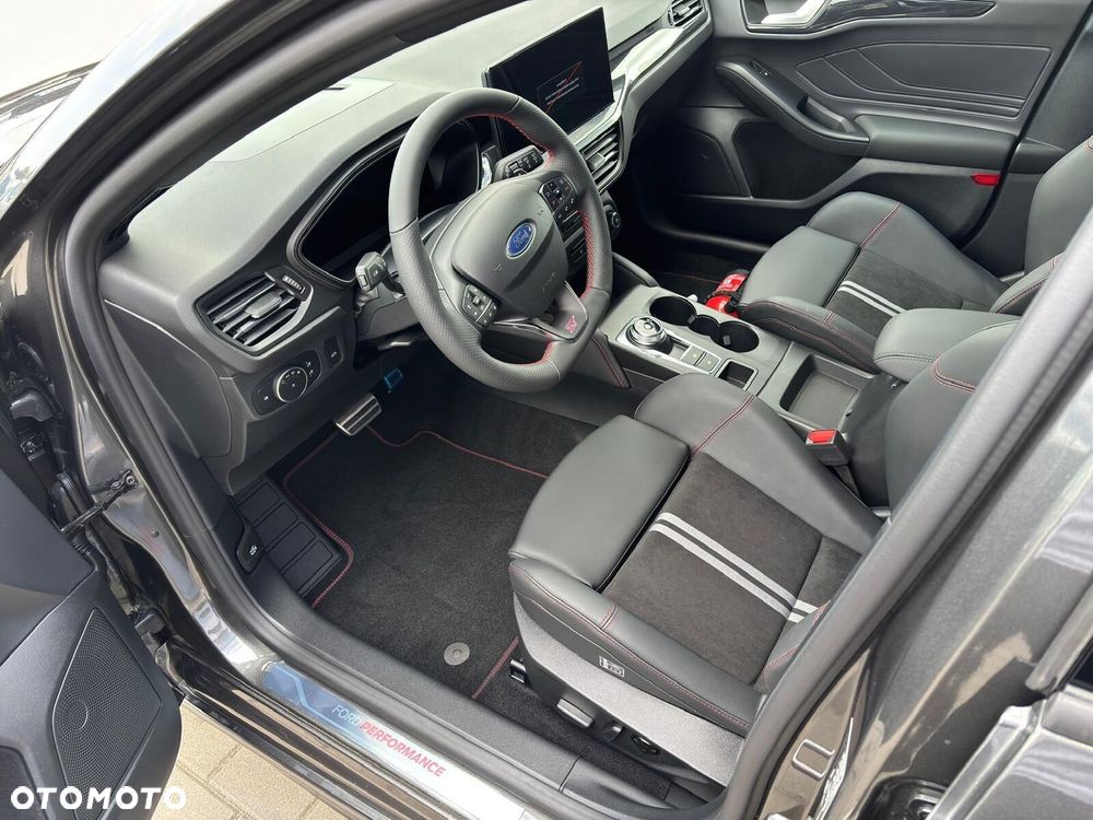 Ford Focus - 14