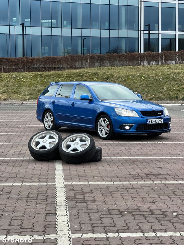 Skoda Octavia - 1