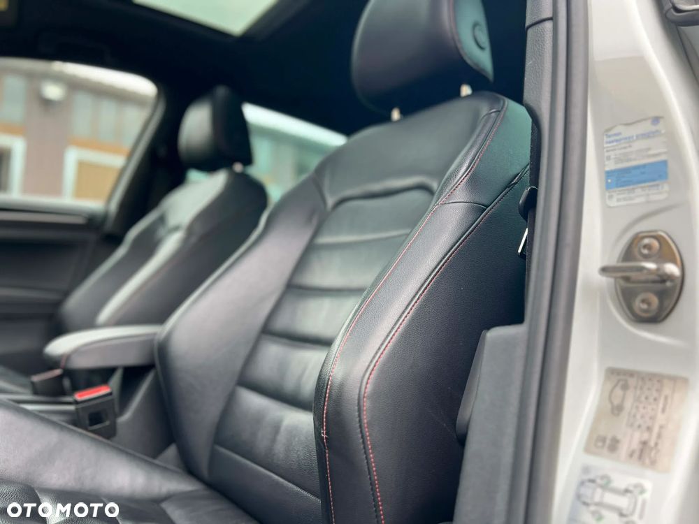 Volkswagen Golf - 12